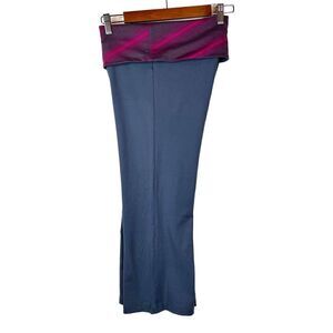 ALO Yoga Athletic Capri Pants in Gray Size Large